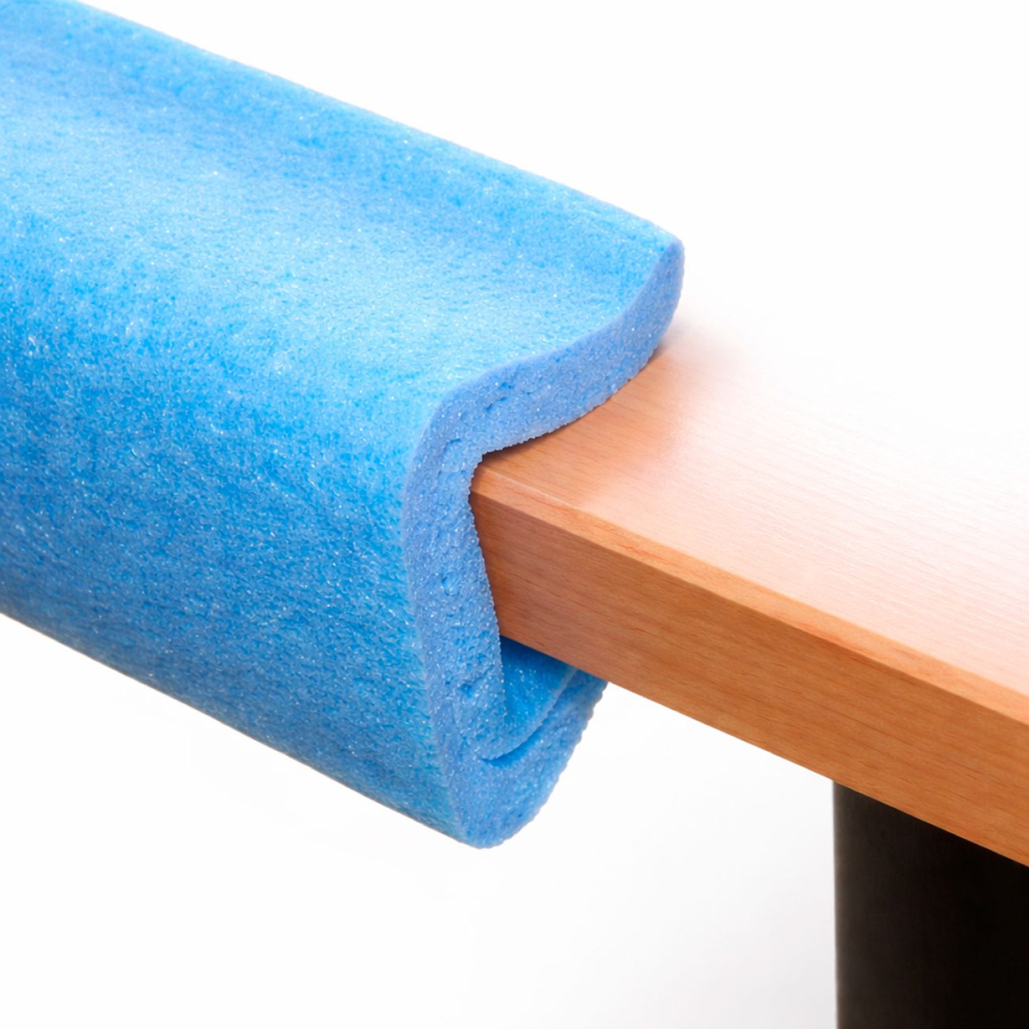 Perfiles y esquineras de espuma para protección de bordes y esquinas