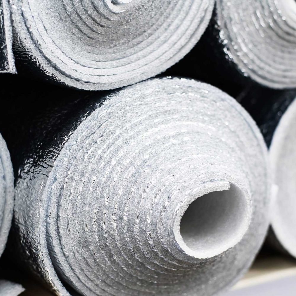 Rollos Air-Foam metalizados para protección y aislamiento en embalaje.